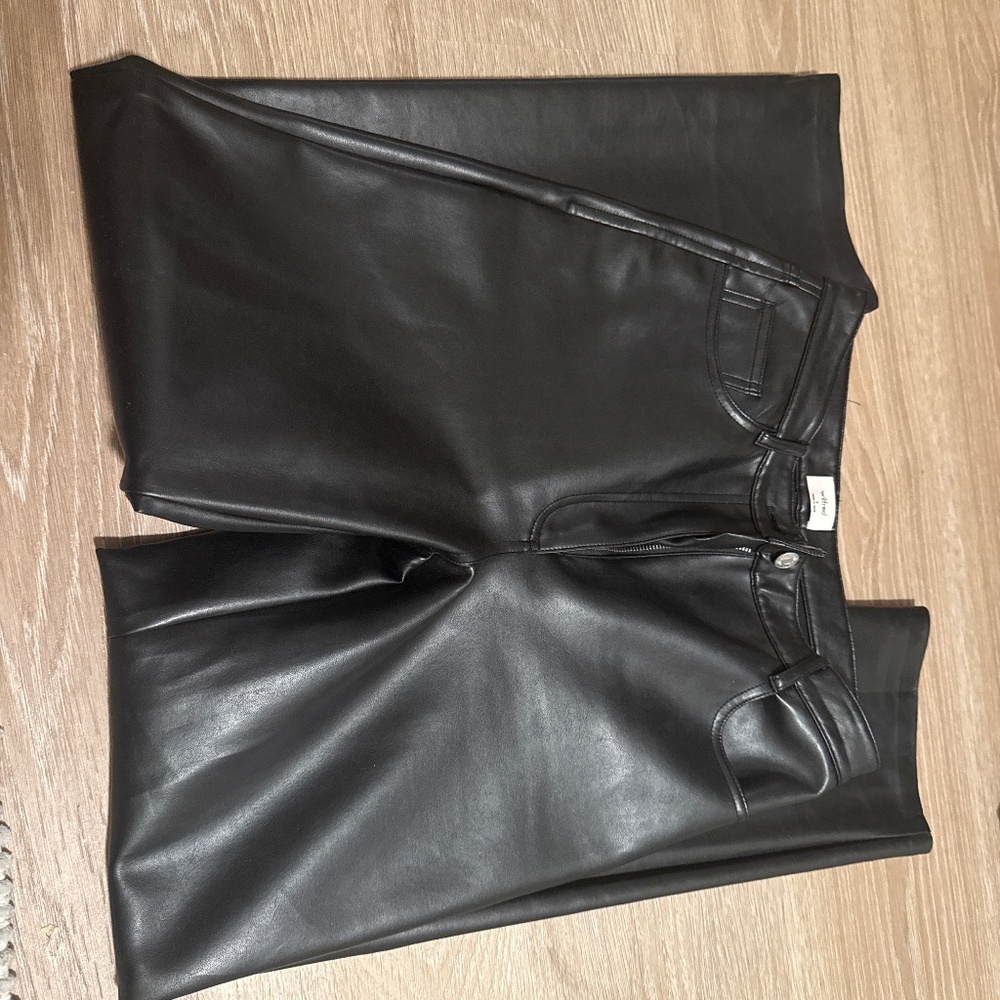 Aritzia Wilifred Melina pants black vegan leather size 8